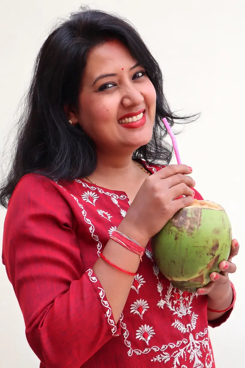 14 household uses for coconut oil that replace toxic